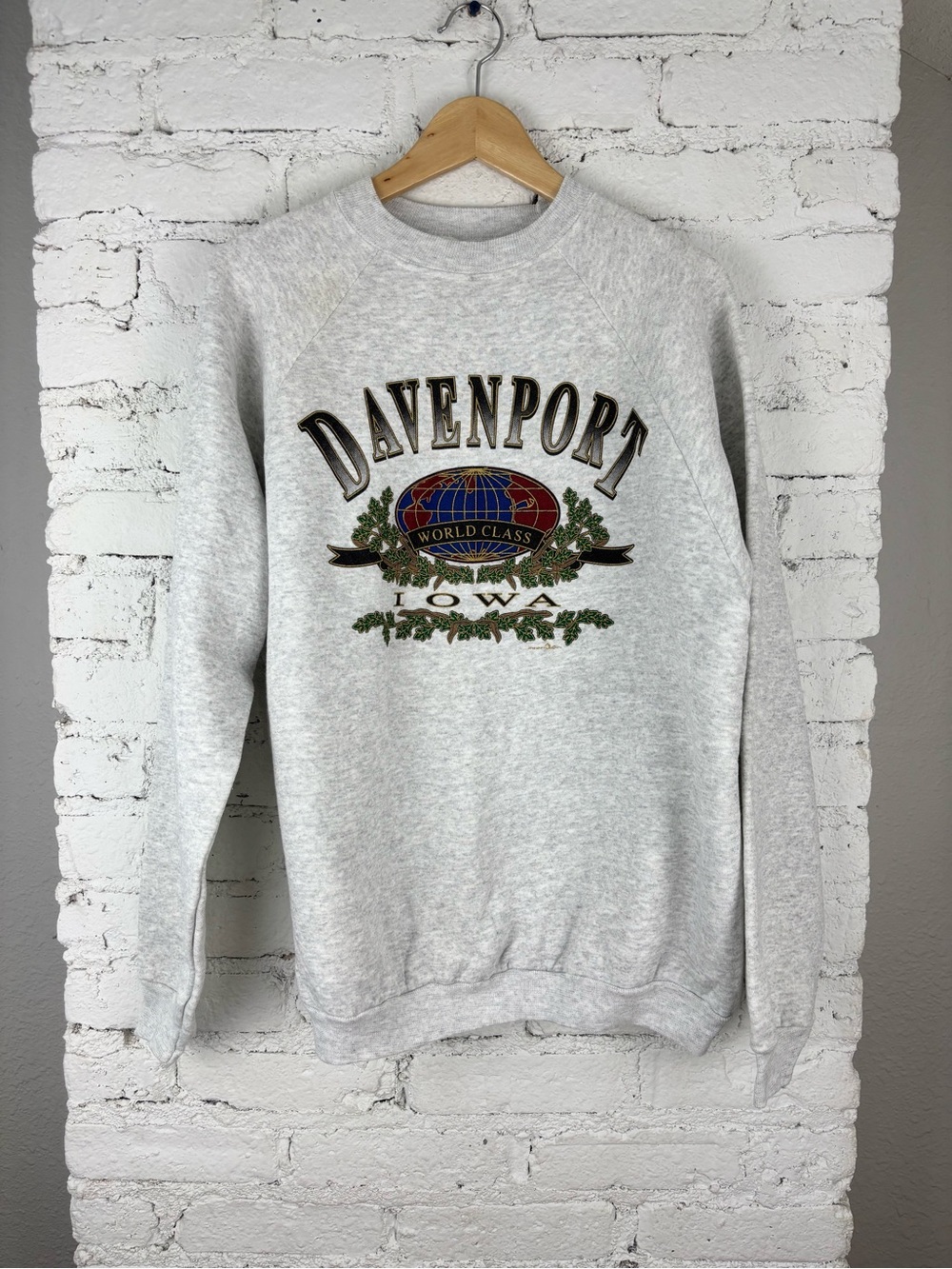 Vintage Davenport Iowa Gray Crewneck Sweatshirt XL